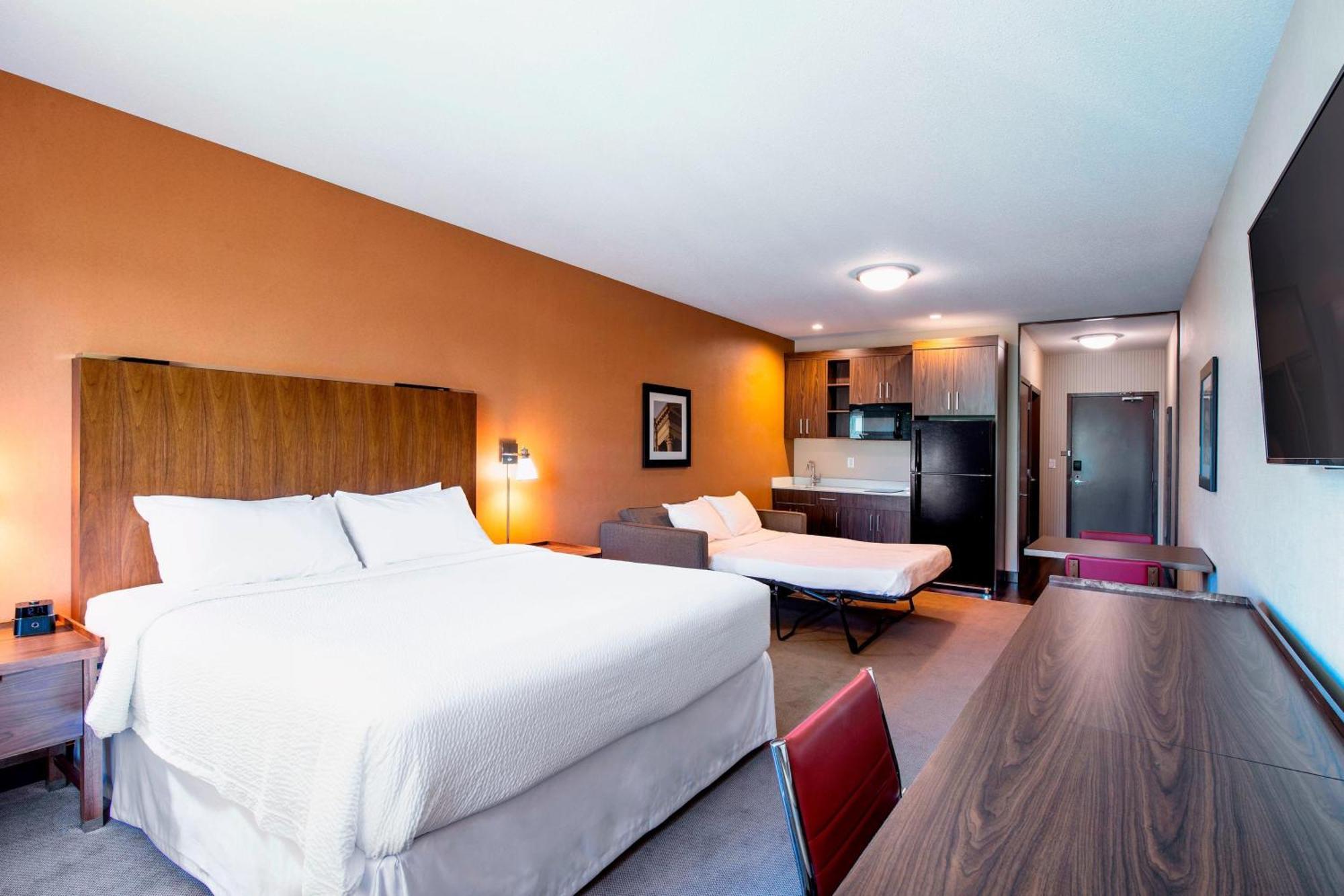 Four Points By Sheraton Grande Prairie Luaran gambar